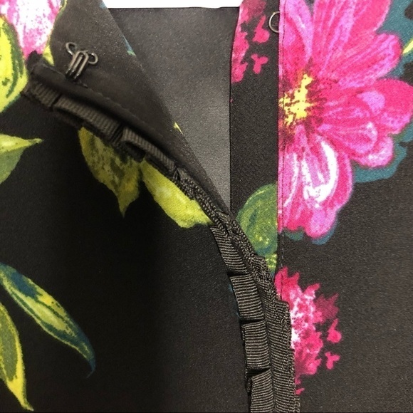 𝅺New Susan Graver Printed Stretch Jacket Floral NWOT - Picture 7 of 11